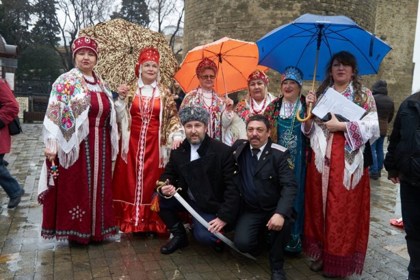 Празднование Масленицы в Баку при поддержке русской общины становится традицией