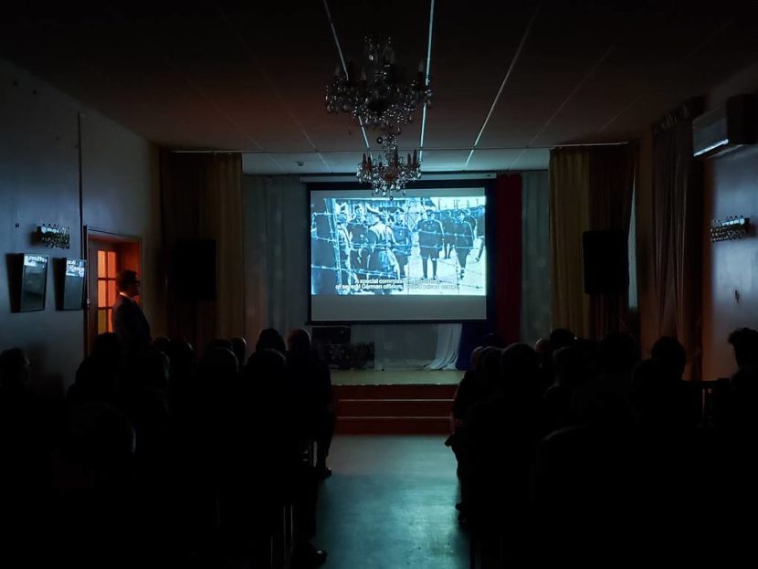 В посольстве России в Оттаве показали документальный фильм «Школа палачей»
