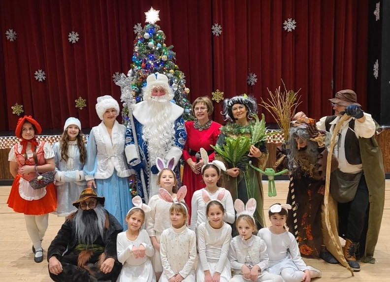 Дед Мороз прибыл к детям в Британскую Колумбию