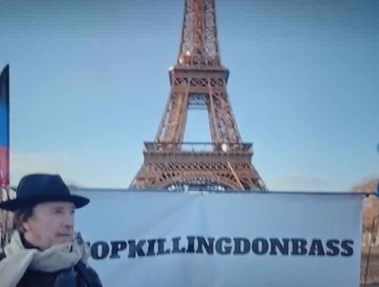 В Париже прошла акция в поддержку Донбасса