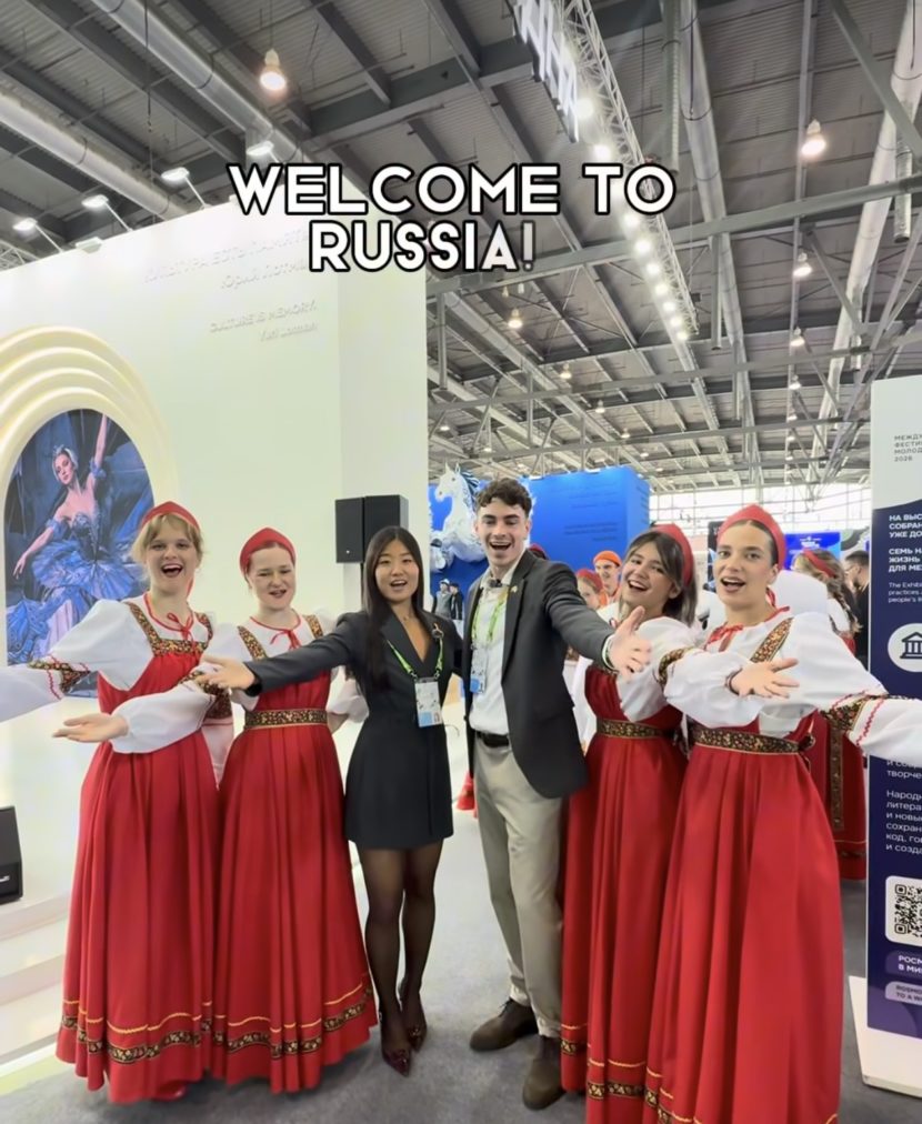 Делегация молодежи соотечественников Канады на МФМ-2026: амбассадор из Торонто Николь Шикан рассказала о «вкусах России» и закрытии форума