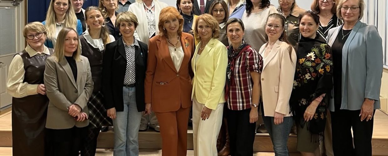 В Оттаве завершилась основная часть VIII общеканадской педагогической конференции